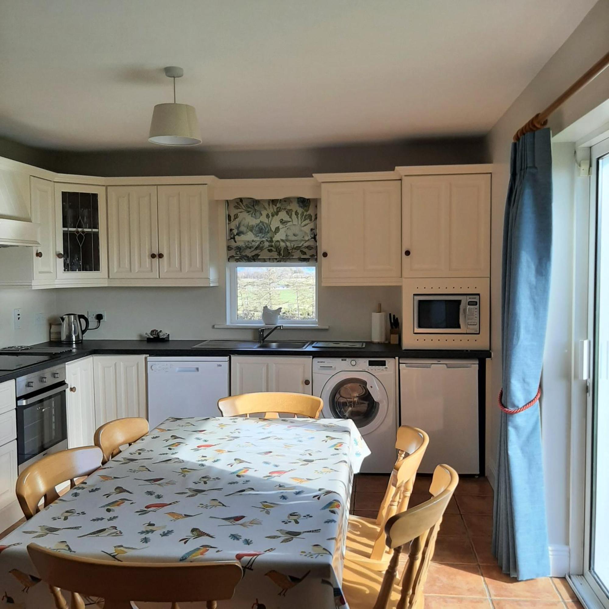 Abhainn Ri Cottages Blessington Exterior photo